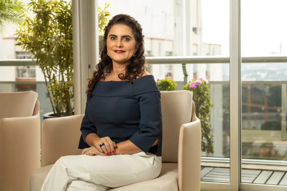 Profa. Dra. Helizabet Salomão Abdalla Ayroza Ribeiro na Clínica